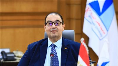 رئيس جامعة كفر الشيخ يهنئ رئيس الجمهورية والشعب المصري بحلول عيد الفطر المبارك