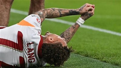 يويفا يفتح تحقيقًا بعد إصابة نجم جالطة سراي أمام ليفربول بدوري الأبطال 