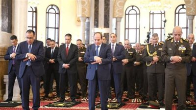 بحضور الرئيس السيسي: خطيب العيد يدعو لترك الخصومات والتركيز على البناء والتعمير