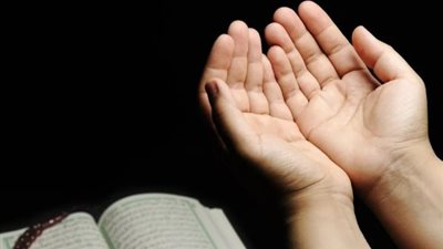 دعاء آخر رمضان 2026: كلمات مؤثرة لوادع الشهر الفضيل واستقبال عيد الفطر
