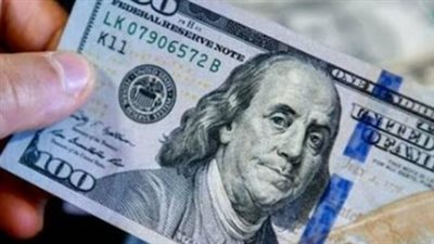 الدولار يكسر حاجز الـ53 جنيهًا لأول مرة في عام 2026