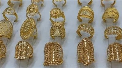 خبراء الاقتصاد يتوقعون وصول الأونصة إلى 6200 دولار بنهاية عام 2026
