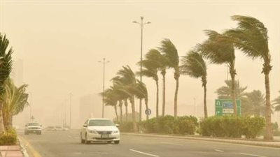 طقس مضطرب يضرب البلاد.. وأمطار ورمال تضرب عدة محافظات