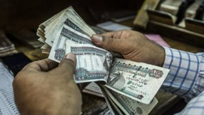 مسؤول مصرفي يكشف أسباب الإقبال المتزايد على الشهادات ذات العائد المتدرج