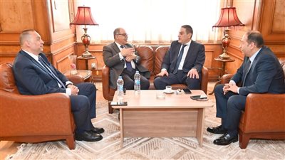 وزارة الصحة تطلق خدمات التطعيمات لشركة 
