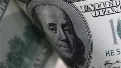الدولار يتخطى 54 جنيهاً.. تفاصيل أسعار الصرف في البنك المركزي والبنوك الخاصة