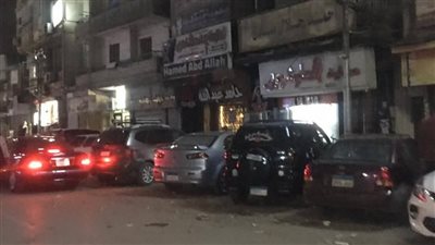 محافظ الدقهلية يشدد على الالتزام بمواعيد غلق المحال ويؤكد استمرار المتابعة الميدانية اليومية