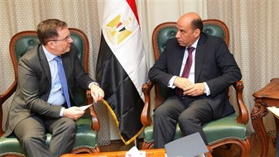 مصر والمملكة المتحدة تعززان التعاون في سوق العمل.. تدريب مهني وتمكين المرأة