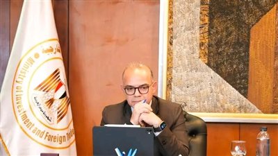 مصر وبنك الاستثمار الأوروبي يتعاونان لدعم مشروعات الطاقة والنقل