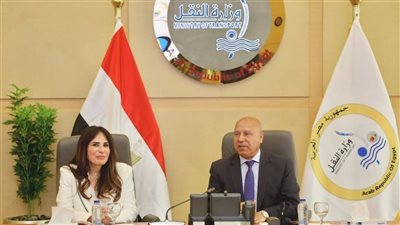 النقل والإسكان يناقشان تعزيز منظومة النقل في المدن الجديدة وربطها بالشبكات الجماعية الحديثة