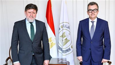 وزير التخطيط يبحث مع منظمة التعاون الاقتصادي والتنمية الجهود المشتركة لدعم الإصلاح الاقتصادي