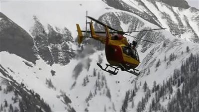 إصابة طيارين فرنسيين في تحطم طائرة تدريب عسكرية خلال مهمة في جبال الألب