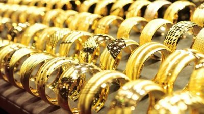 أسعار الذهب تحافظ على استقرارها قرب 4747 دولارًا مع مكاسب أسبوعية 2%