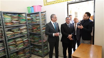 محافظ الجيزة يتفقد مقر الجهاز التنفيذي لمشروع الجبانات بمدينة 6 أكتوبر لمتابعة سير العمل
