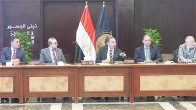 الرقابة المالية: تطوير آليات تمويل المشروعات المتوسطة والصغيرة وتعزيز الشمول المالي عبر الحوار مع السوق