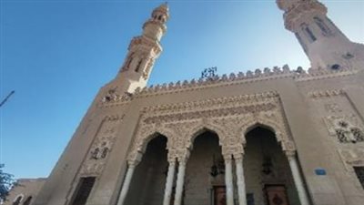 مواقيت الصلاة في أسوان والغردقة اليوم الخميس وأفضل أوقات استجابة الدعاء