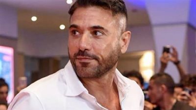 أحمد عز يقتحم عالم المنصات بمسلسل 