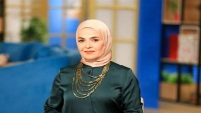 منى عبد الغني تكشف كواليس سفر أمير الغناء العربي للعلاج