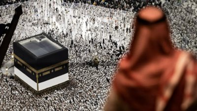 منظومة خدمات متكاملة: كيف استعدت وزارة الحج لضمان سلامة وسلاسة وصول الحجاج؟