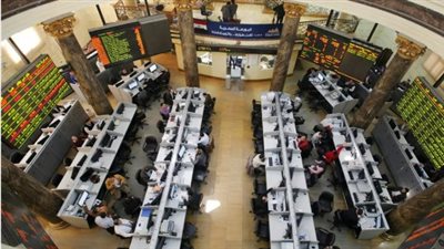 قفزة قوية للبورصة المصرية واستقرار أسعار الصرف في مستهل تعاملات الأسبوع