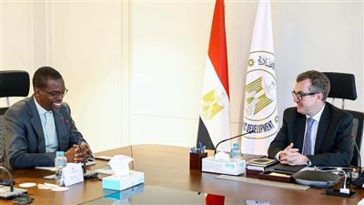 التخطيط تبحث مع البنك الإفريقي للتنمية تعزيز التعاون وتمويل مشروعات التنمية