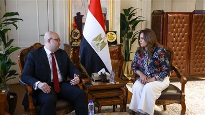 منال عوض تتابع خطة استعادة التوازن البيئي لبحيرة قارون وتوجه بتسريع تنفيذ المشروعات التنموية بالفيوم