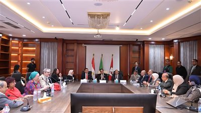 جامعة القاهرة تطلق قافلة تنموية كبرى إلى حلايب وشلاتين للكشف الطبي والعلاج مجاناً