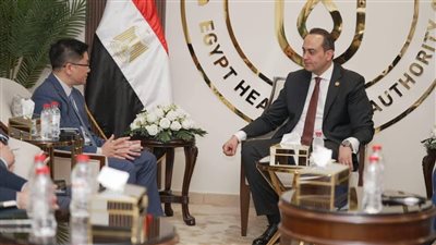 الرعاية الصحية تبحث مع “مايندراي” و“كيميت” تعزيز التحول الرقمي وتطوير المعامل الطبية