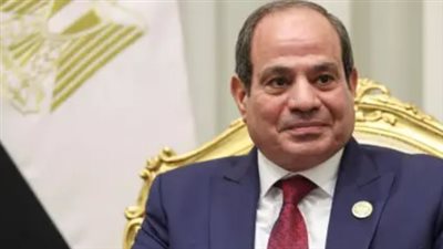 بحضور قادة الدولة والأفرع الرئيسية.. السيسي يقرأ الفاتحة على روح بطل الحرب والسلام أنور السادات
