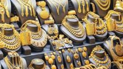 الذهب العالمي يقفز لـ 4772 دولاراً للأونصة وسط ترقب لسياسات ترامب وملف التهدئة مع إيران