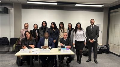 حقوق عين شمس تتألق في جامعة أكسفورد ببريطانيا ضمن مسابقة المحكمة الصورية الدولية