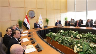 وزير النقل يؤكد أهمية تعظيم التعاون والشراكة مع القطاع الخاص في تنفيذ المشروعات القومية
