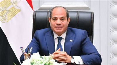 الرئيس السيسي يتقدم مشيعي جنازة اللواء كمال مدبولي ويعزي أسرة رئيس الوزراء