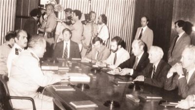 بعد إشادة الرئيس السيسي.. كيف استعاد هؤلاء الأبطال طابا لمصر عبر القانون والتحكيم الدولي؟