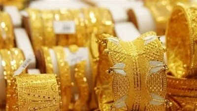 الذهب بين مطرقة الأسعار العالمية وسندان السياسة: كيف أثر قرار ترامب على المعدن الأصفر؟