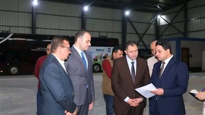 محافظ دمياط يتابع أعمال توريد مهمات للكهرباء وسيارات مكبس لدعم منظومتى الانارة والنظافة بالمحافظة 
