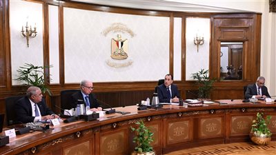 رئيس الوزراء يتابع تطورات تطوير صناعة الغزل والنسيج وخطط تعظيم الاستفادة من الأصول