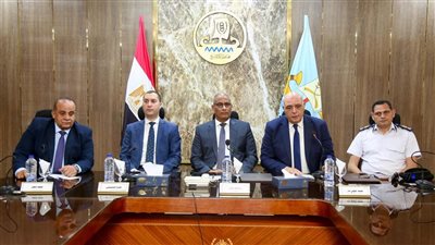  محافظ كفرالشيخ يناقش الاستعدادات النهائية لانطلاق مبادرة «جميلة يا بلدي»