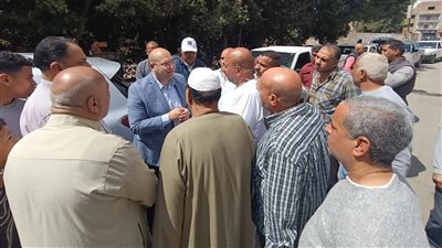 نائب محافظ الجيزة يتفقد تطوير ورصف طريق البراجيل كومبرة والحفرية ويشدد على رفع معدلات التنفيذ