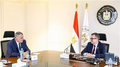 وزير التخطيط يبحث مع «أيادي للاستثمار» دعم ريادة الأعمال وتعزيز دور الشركات الناشئة في الاقتصاد
