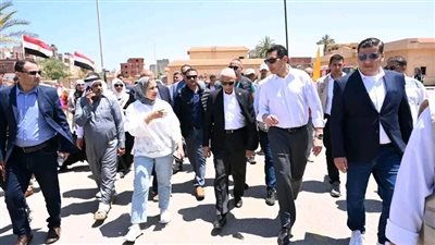 وزير الشباب والرياضة ومحافظ شمال سيناء يتابعان فعاليات المدينة الشبابية بالعريش
