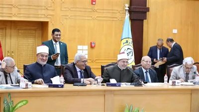 مجلس جامعة الأزهر يعرب عن تقديره البالغ لمبادرات صندوق تحيا مصر 
