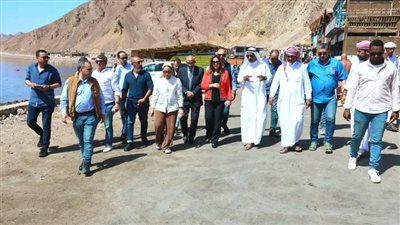 وزيرة التنمية المحلية والبيئة تتفقد منطقة