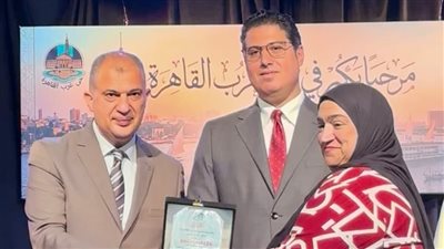 رئيس حي غرب القاهرة: هدفنا خدمة المواطن وتطبيق القانون بروح إنسانية خلال احتفالية تكريم الموظفين المتميزين