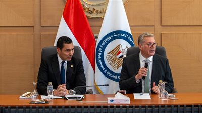 الاستثمار في العنصر البشري.. رؤية جديدة لتمكين الشباب في صناعة الطاقة