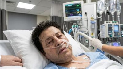 تفاصيل لا تعرفها عن مرض هاني شاكر.. كيف تسببت مضاعفات القولون في توقف عضلة القلب؟