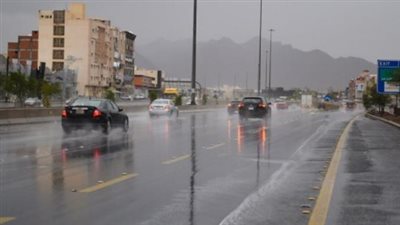طقس الخميس.. تقلبات حادة بين حرارة النهار وبرودة الليل وفرص لسقوط رذاذ خفيف