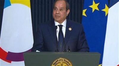السيسي: الاستثمار في الإنسان هو السبيل لتحقيق التنمية المستدامة.. وماكرون يشيد بدعم فرنسا للجامعة