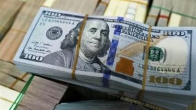 استقرار سعر الدولار في البنك المركزي المصري والبنك الأهلي بختام التعاملات