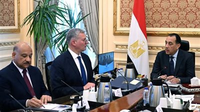 رئيس الوزراء يتابع مشروعات تعظيم القيمة المضافة لخام الفوسفات